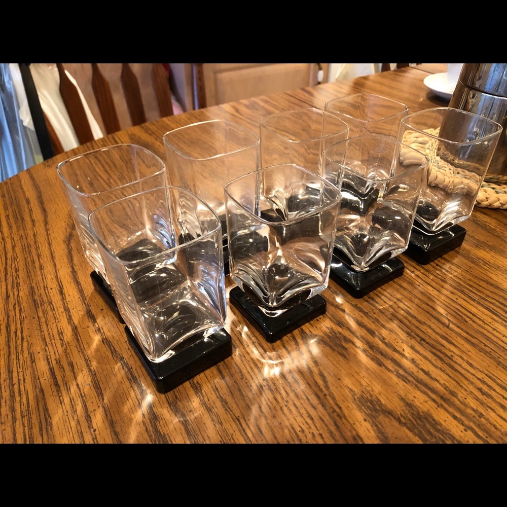 Mid Century Black base Drink-ware